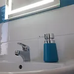 Casa Umberto Bed and Breakfast Σαλέρνο